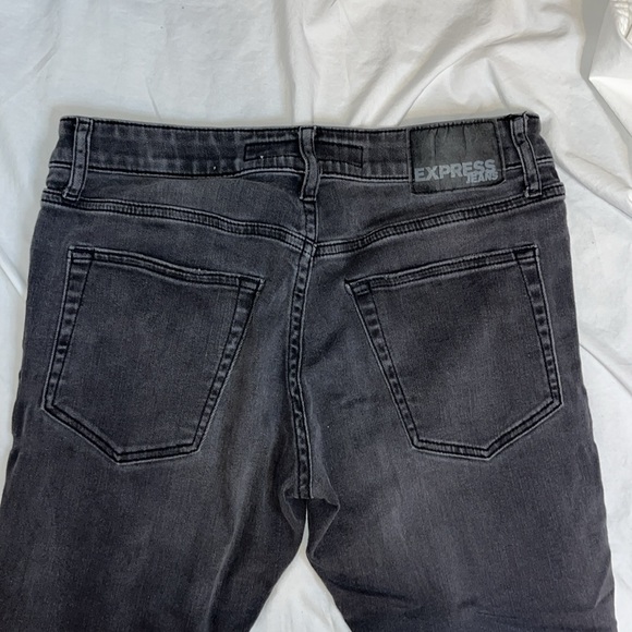 Gently used men’s EXPRESS gray distressed super skinny fit stretch denim 30 x 32 - Picture 9 of 10